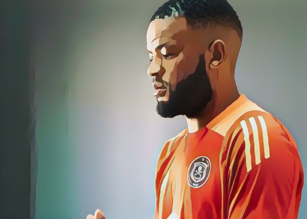 PSL star sends a serious message to Orlando Pirates midfielder