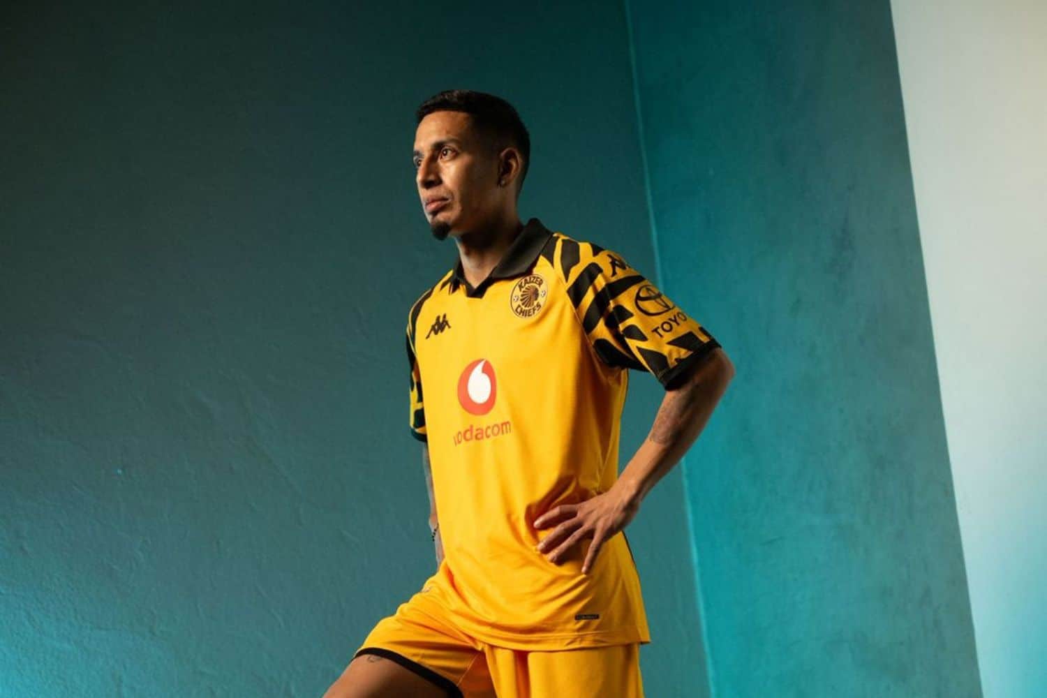 Chiefs shirt sales fly high, but will Chiefs?