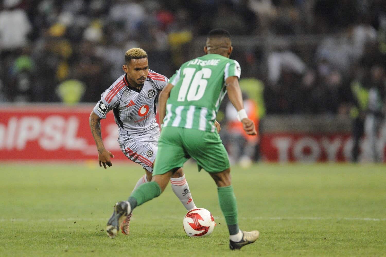 Appollis scorcher sees Pirates sneak past Siwelele