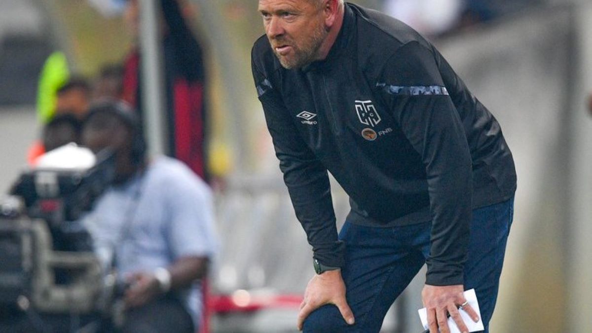 Eric Tinkler gives ‘tips’ on how to beat Kaizer Chiefs this season