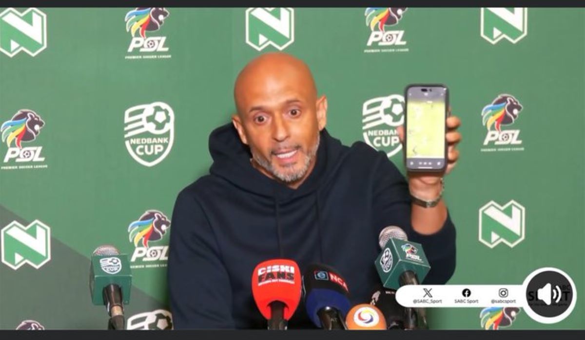 Cardoso claps back at Sundowns fans