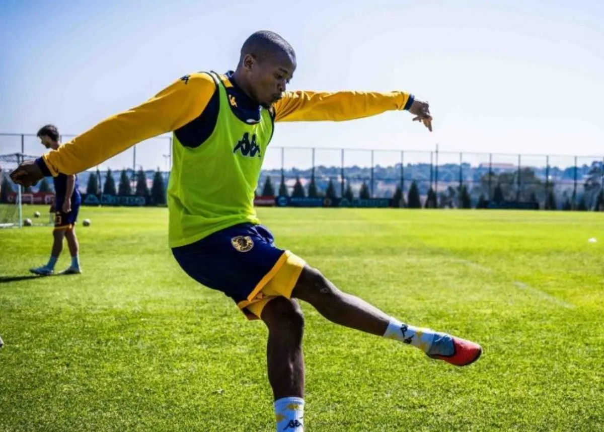 Kaizer Chiefs name starting line-up for CAF Confederation Cup tie