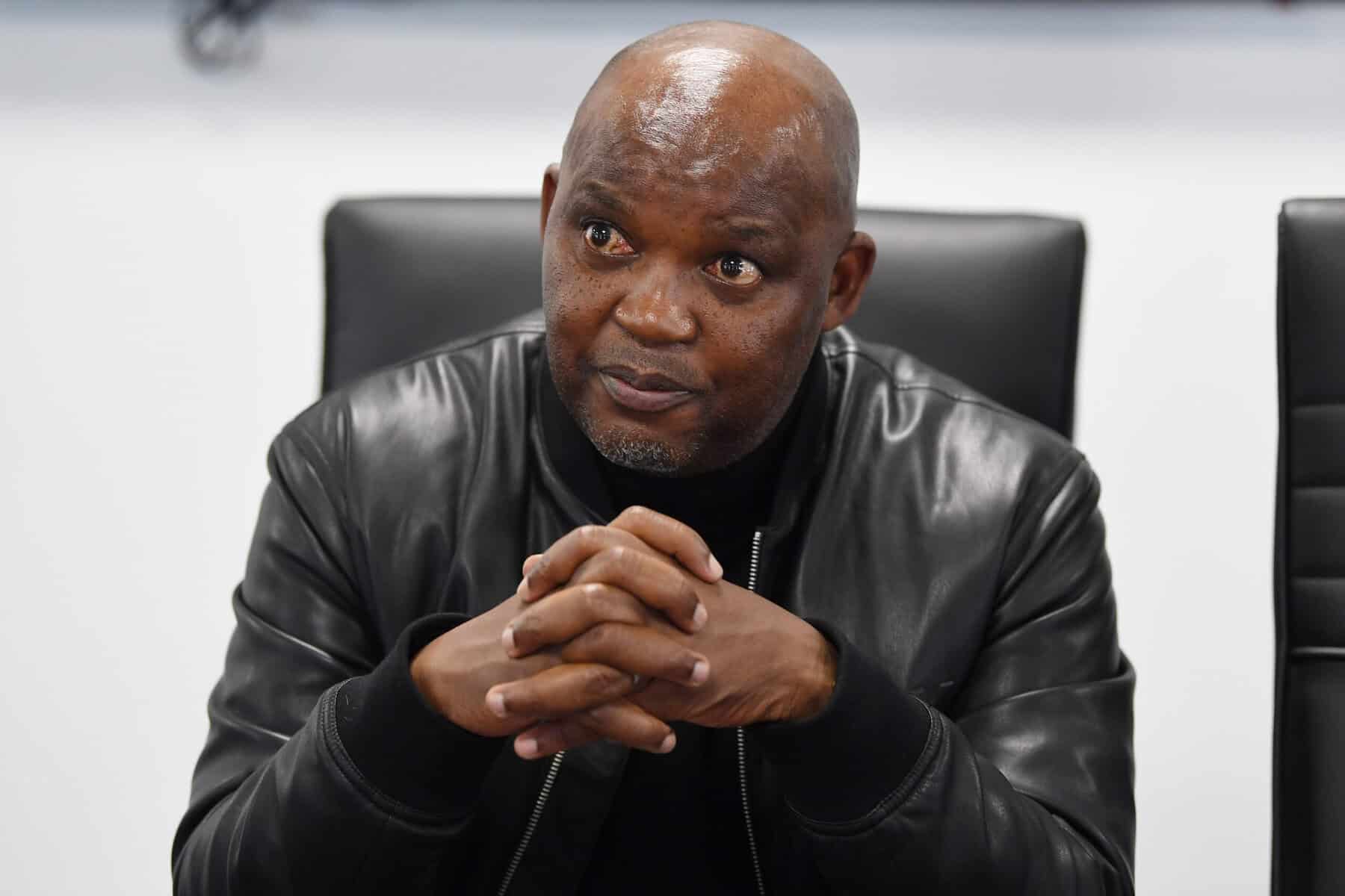 Pitso Mosimane won’t stay at Kaizer Chiefs, says club legend