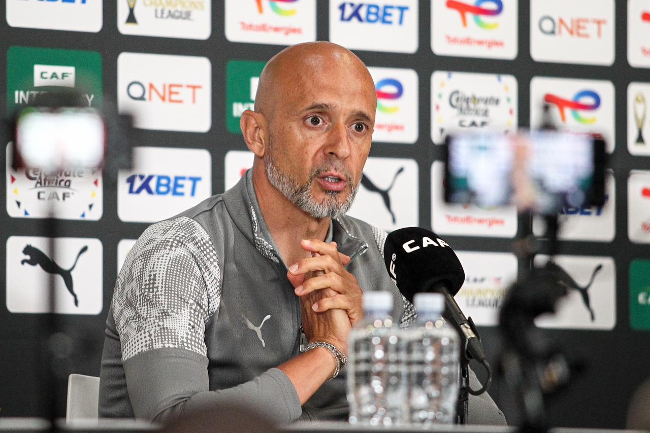 Santos & Reisinho Replacing Ribeiro? Cardoso Responds