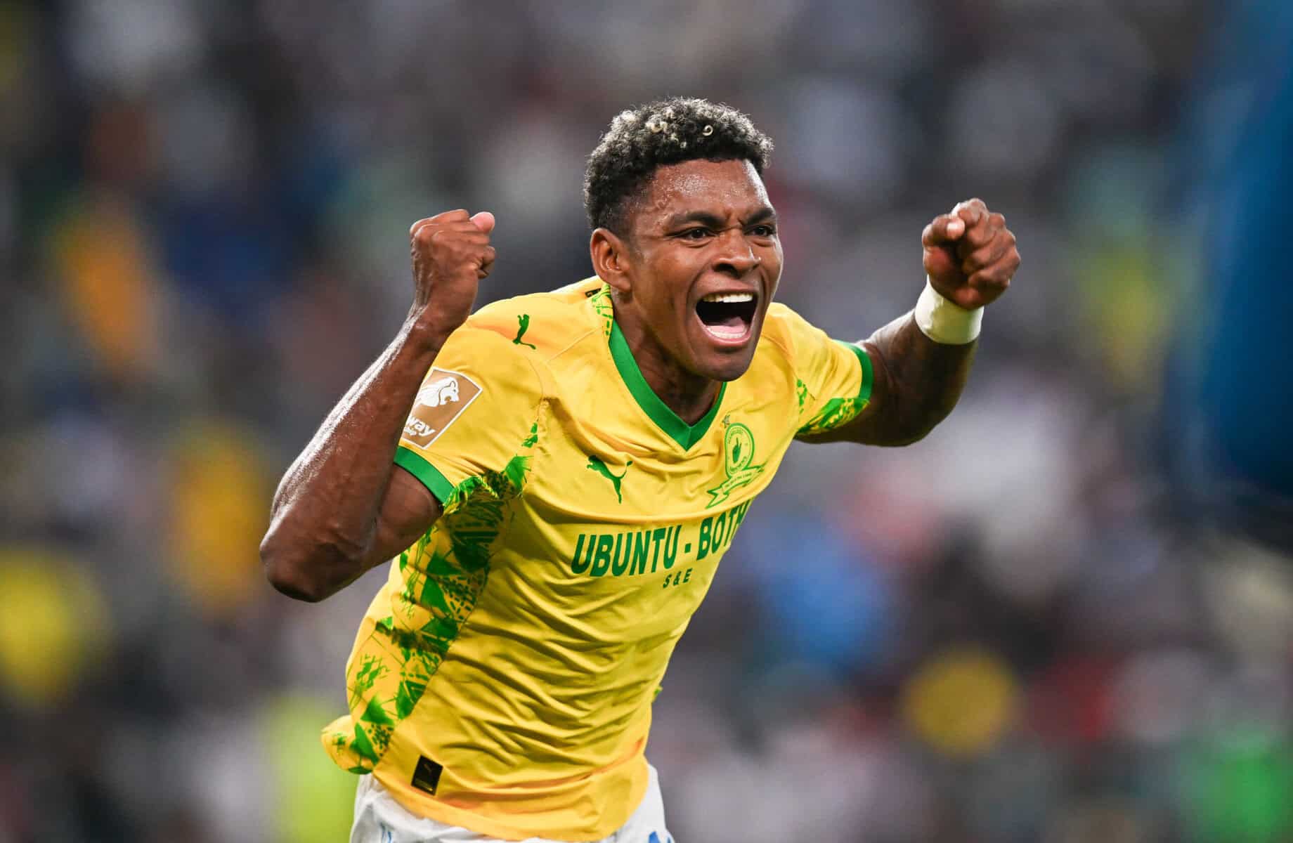 León inspires Sundowns to key title race victory over Pirates