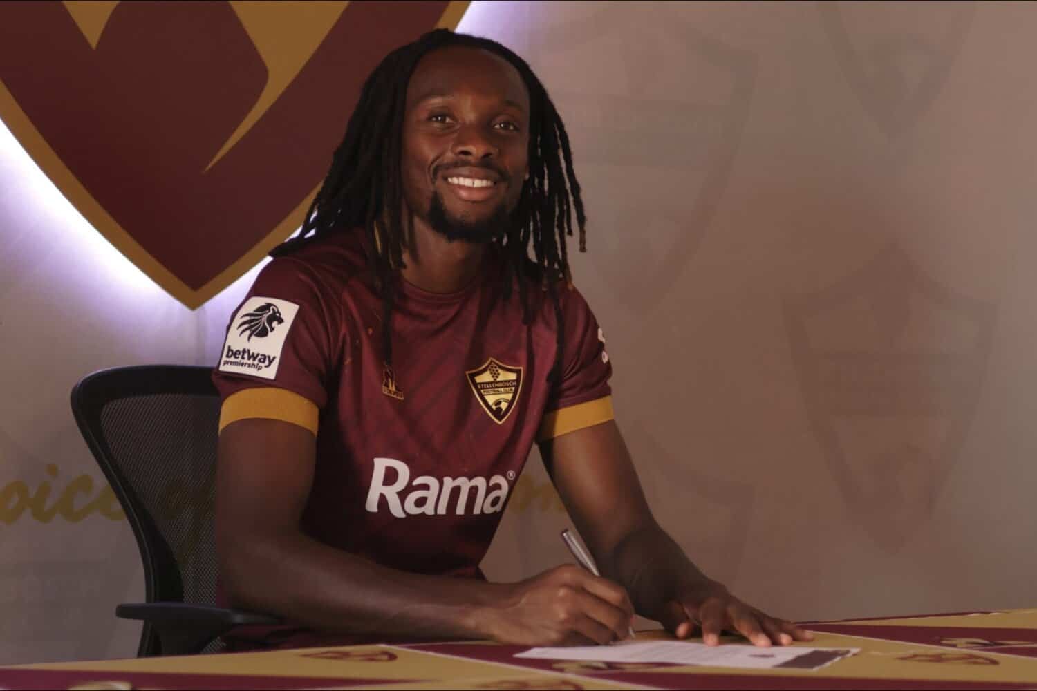 Ex-Pirates defender Ndah joins Stellies