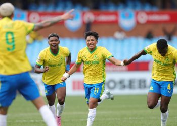 Rayners Bags Brace As Sundowns Move Level With Pirates