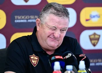 ‘Maybe we’ll play with no defenders against Pirates!’ – Hunt