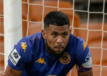 Hugo Broos honestly doesn’t like Kaizer Chiefs players maan  Petersen is 10x bet…