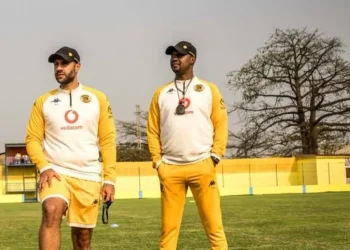 Former Kaizer Chiefs captain urges club to keep current coaches