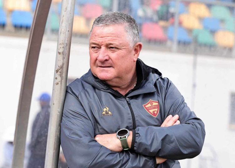 Hunt pens new Stellies deal