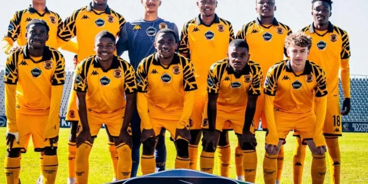 Coach explains why Kaizer Chiefs must play more youngsters