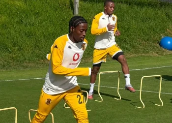 SPOTTED: Wanted Kaizer Chiefs midfielder trains with first team