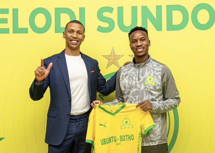 Themba Zwane pens new Sundowns deal and starts for Bafana