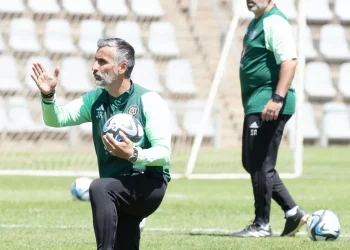 Pirates coach defends Buthelezi’s blunder