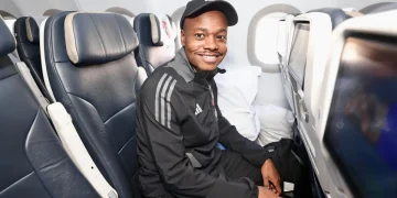 Percy Tau and former Kaizer Chiefs star become free agents after leaving Vietnam