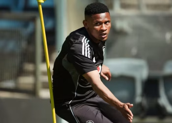 Fans saddened as Soweto Derby hero Lebitso leaves Orlando Pirates