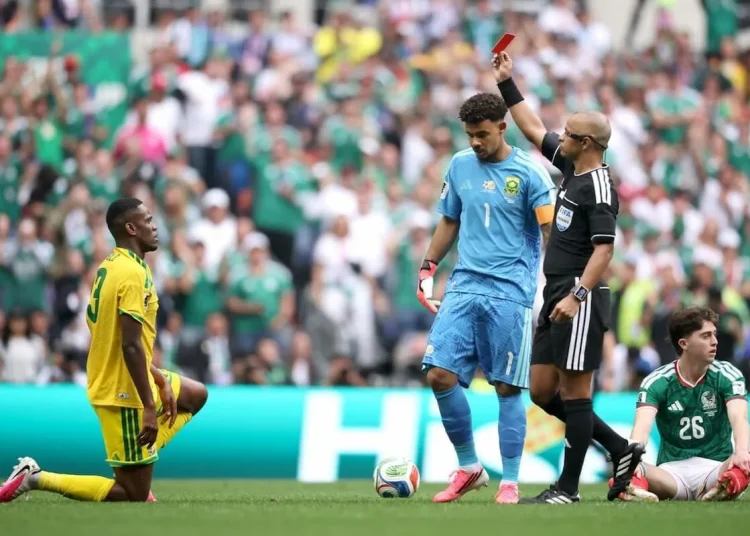 Kaizer Chiefs could reignite interest in Bafana midfielder Yaya Sithole