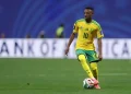 Former Manchester United star urges Relebohile Mofokeng to leave South Africa