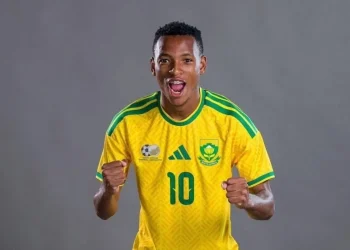 Pirates will lose Mofokeng after World Cup, says Ex-Bafana winger