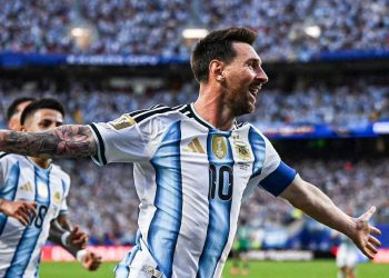 915 Career Goals For Lionel Messi  Lionel Messi is now just 85 goals away from 1…