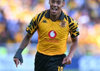 BREAKING  Dillan Solomons will remain at Kaizer Chiefs for one more year after s…