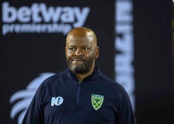 Kaizer Chiefs missed a great coach here  Watch him tonight on SABC and see his …