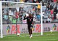 Shandu bids farewell to Pirates