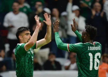Mexico sound warning to Bafana Bafana with thumping win