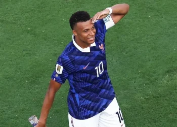 FIFA World Cup: Mexico and France advance to round of 16