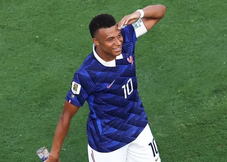 FIFA World Cup: Mexico and France advance to round of 16