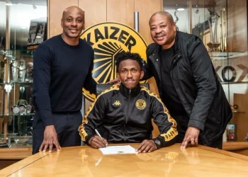 Kaizer Chiefs announce third signing from Tanzania