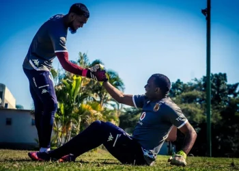 Khune says Kaizer Chiefs face unfair transfer fees in the PSL