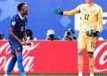 Orlando Gill (Paraguay GK): “Kylian Mbappé has PISSED ME OFF. I stretched my ha…