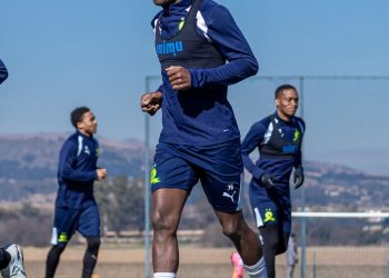 Siyanda Ndlovu in Mamelodi Sundowns colours  Orlando Pirates have missed a sup…