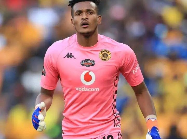 BREAKING:  Kaizer Chiefs want Fiacre Ntwari to leave the club either by loan or …