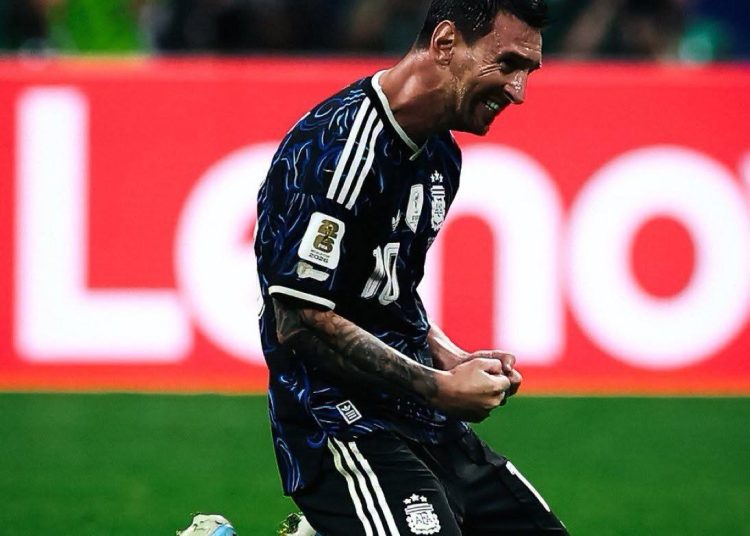 : Leo Messi completed 9 dribbles in the World Cup semis vs. England…  That’s M…
