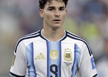 BREAKING: Julian Alvarez STARTS vs Spain in the World Cup Final!