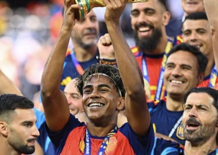 | OFFICIAL: Spain climb to NUMBER ONE in the FIFA Rankings after defeating Argen…