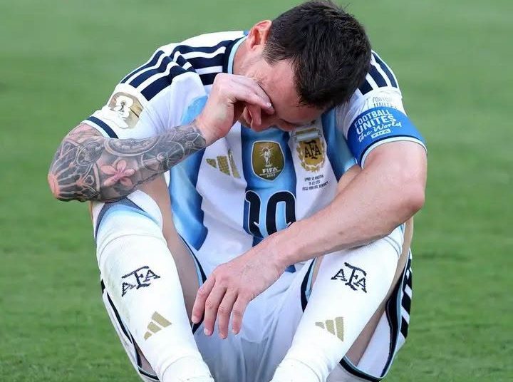 Dear Messi, Thank you for giving us a childhood, a million highlights, and endle…