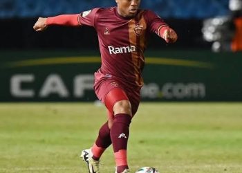 BREAKING:  Kaizer Chiefs are set to complete the signing of Langelihle Phili af…