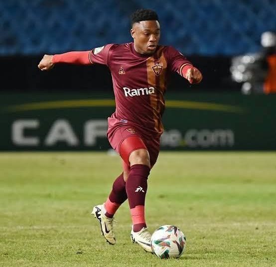 BREAKING:  Kaizer Chiefs have offered Given Msimango and Ashley Du Preez to Stel…