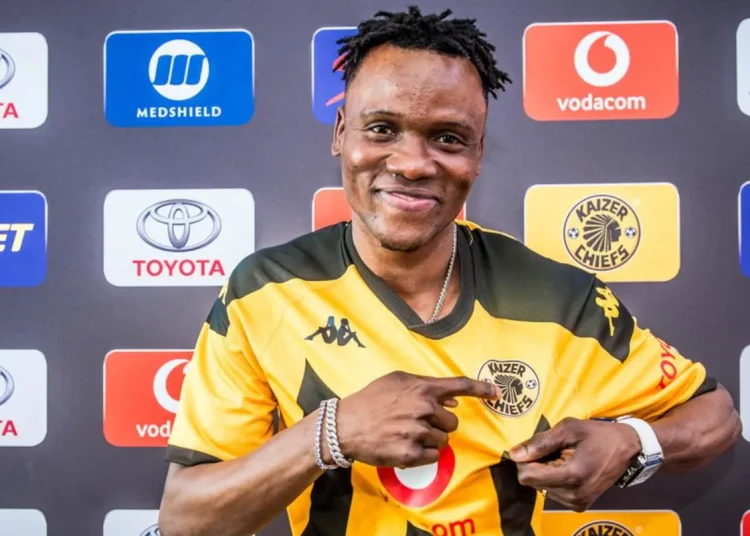 Transfer report: African giants table ‘big offer’ for Kaizer Chiefs attacker