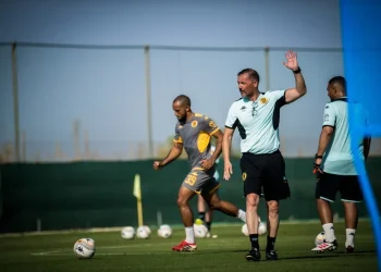 ‘I’m not convinced by Kaizer Chiefs’: Ex-Bucs coach points out Amakhosi’s weakness