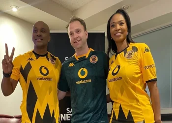 Kaizer Chiefs show L’vovo some love as he visits Naturena!
