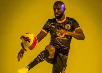 Former Kaizer Chiefs and Sundowns skipper retires from football