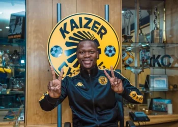 ‘He’s the kind of player I like’: Kaizer Chiefs leader praises Moloisane