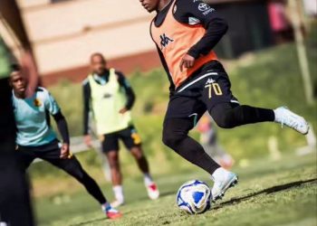 Langelihle Phili Pray for Orlando Pirates and Mamelodi Sundowns.