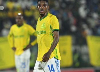 PSL, SAFA, Orlando Pirates and Mamelodi Sundowns, you guys should come out and h…