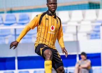 I’m patiently waiting for Thabo Moloisane and Rushwin Dortley pairing at Kaizer …